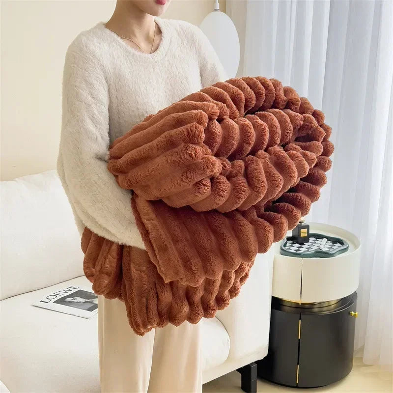 Liora Plush Throw Blanket | Ultra Soft Imitation Lambswool, Cozy Fleece Design