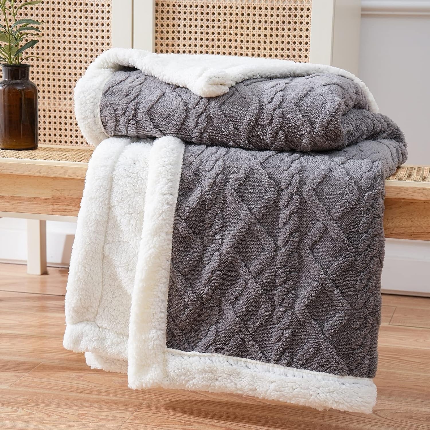Sierra Sherpa Blanket | Reversible Brushed Fleece Cozy Throw