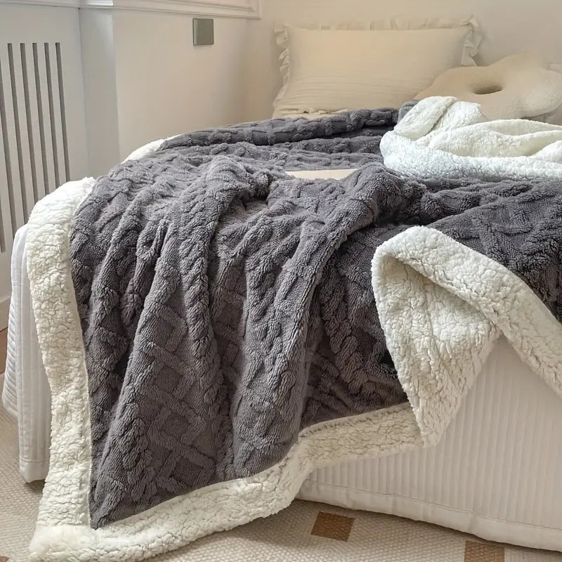 Sierra Sherpa Blanket | Reversible Brushed Fleece Cozy Throw